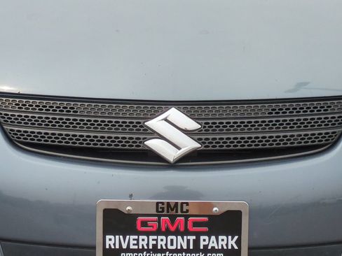 Used 2009 Suzuki SX4 AWD Hatchback w/ Touring Pkg image 40