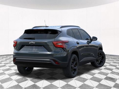 New 2026 Chevrolet Trax LT w/ Driver Confidence Package FWD image 10
