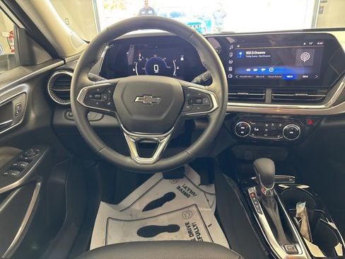 Used 2025 Chevrolet Trax ACTIV w/ Driver Confidence Package FWD image 10