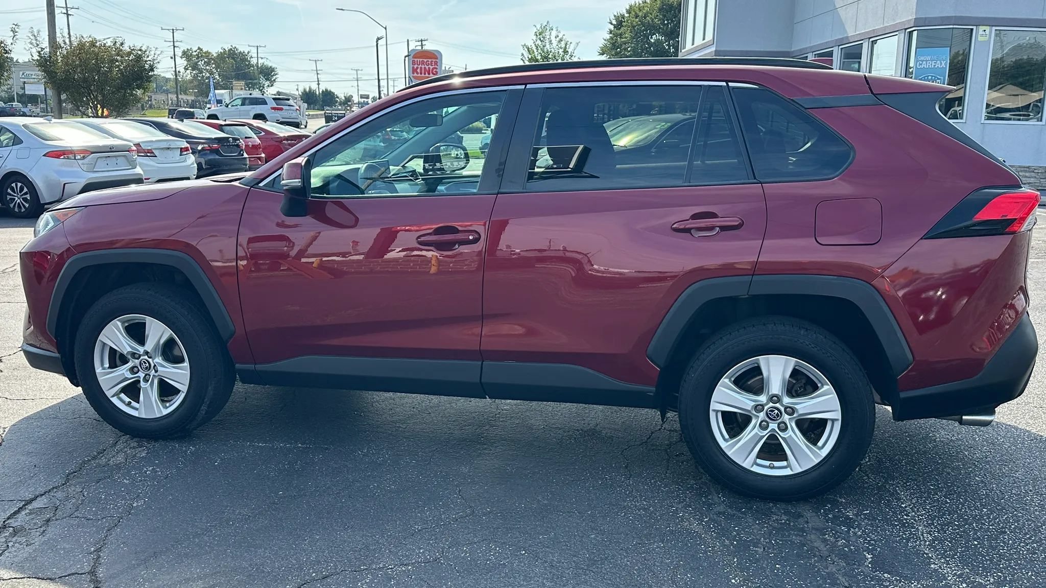 Used 2019 Toyota RAV4 XLE w/ All Weather Liner Package AWD/4WD image 8