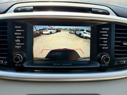 Used 2017 Kia Sorento LX w/ LX Convenience Package image 23