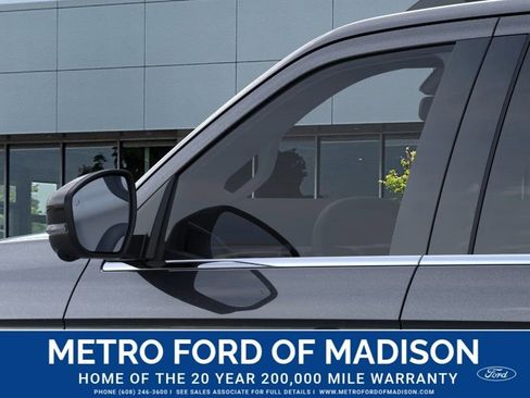 New 2026 Ford Expedition Active AWD/4WD image 21