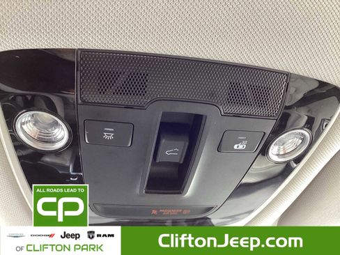 Used 2023 Kia Sorento SX Prestige image 33