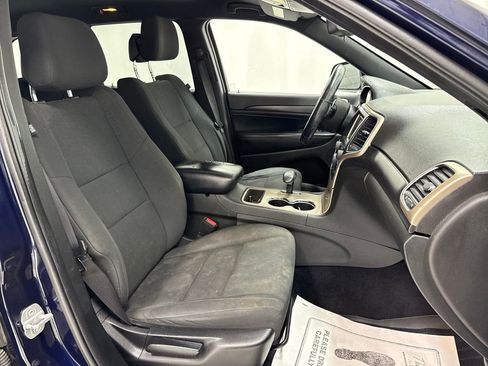 Used 2014 Jeep Grand Cherokee Laredo w/ Quick Order Package 23E AWD/4WD image 9