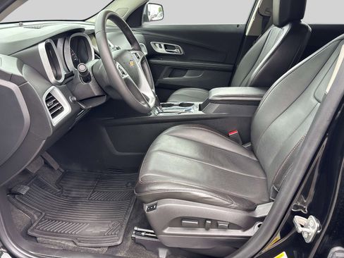 Used 2017 Chevrolet Equinox Premier w/ Enhanced Convenience Package AWD/4WD image 8