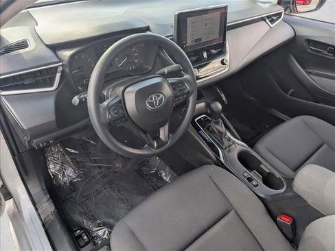 Used 2024 Toyota Corolla LE FWD image 11