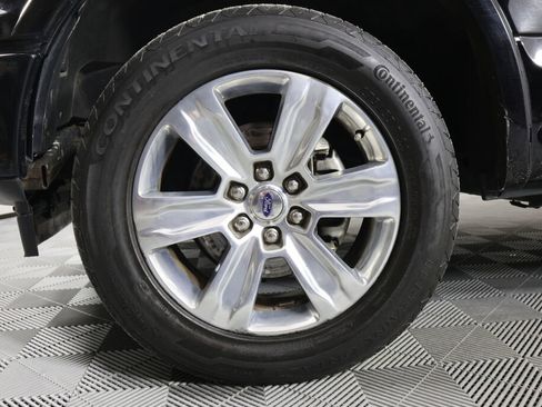 Used 2018 Ford F150 Platinum w/ Equipment Group 701A Luxury image 9
