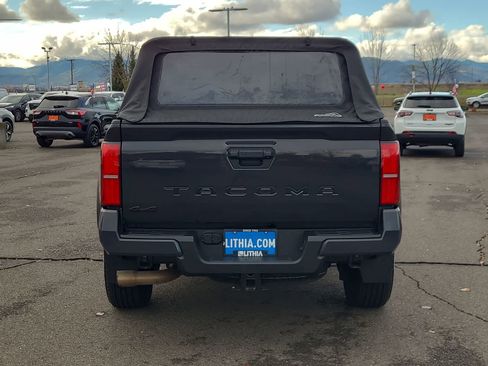 Used 2024 Toyota Tacoma TRD Sport image 13