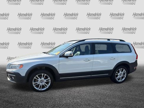 Used 2016 Volvo XC70 T5 Platinum w/ Protection Package FWD image 9