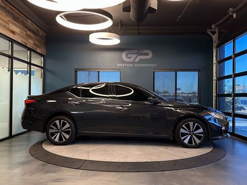 Used 2020 Nissan Altima 2.5 SL image 2