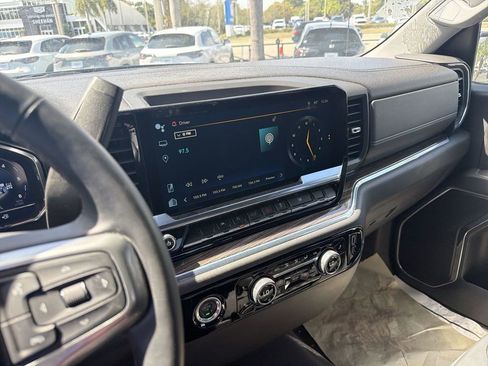 Used 2024 Chevrolet Silverado 1500 LT AWD/4WD image 22