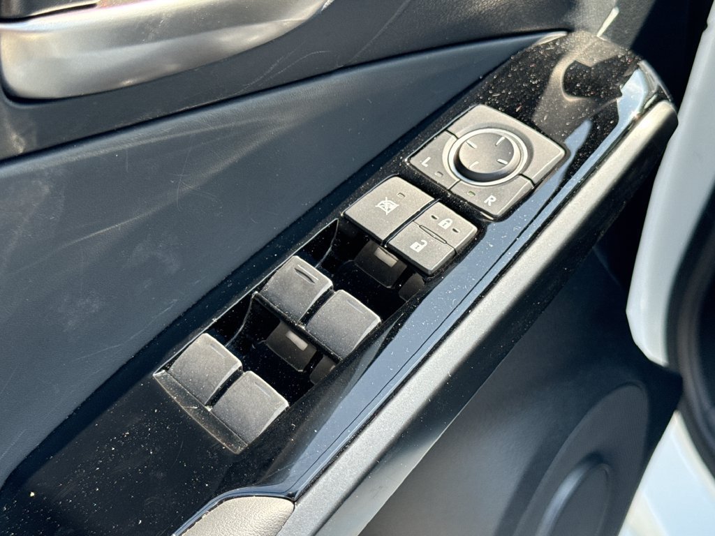 Used 2025 Lexus IS 350 F Sport w/ Accessory Package RWD image 15