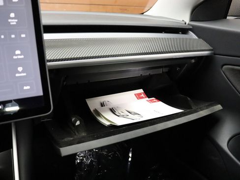 Used 2018 Tesla Model 3 Long Range image 62