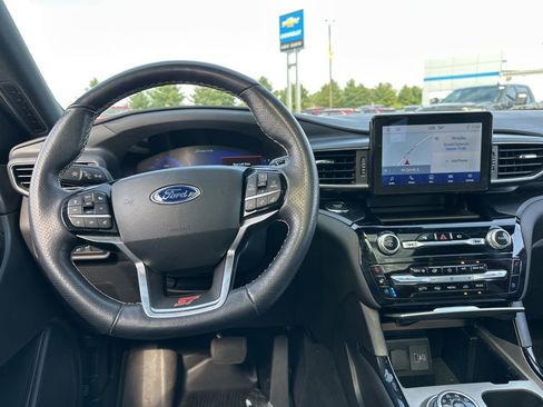 Used 2022 Ford Explorer ST w/ Equipment Group 401A image 7