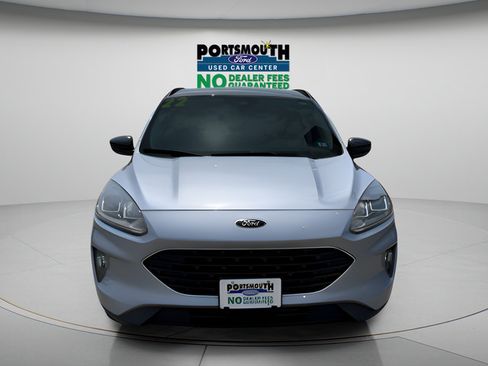 Used 2022 Ford Escape SEL w/ SEL Stealth AWD Package image 9