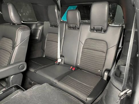 Used 2025 Nissan Pathfinder Rock Creek AWD/4WD image 21