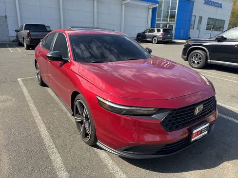 Used 2023 Honda Accord Sport image 4