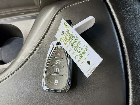 Used 2019 Chevrolet Camaro LT w/ RS Package image 29