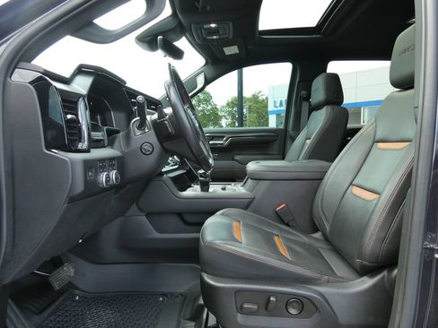 Certified 2022 GMC Sierra 1500 AT4 w/ AT4 Premium Package AWD/4WD image 24