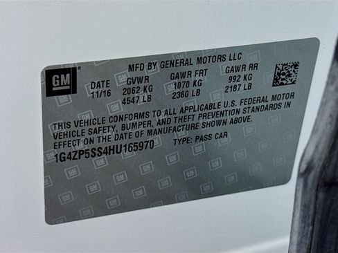 Used 2017 Buick LaCrosse Essence image 40