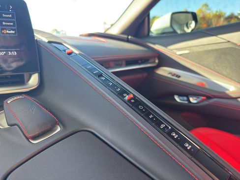 Used 2022 Chevrolet Corvette Stingray Coupe w/ 1LT image 20