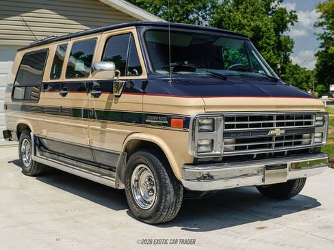 Used 1988 Chevrolet G20 RWD image 12