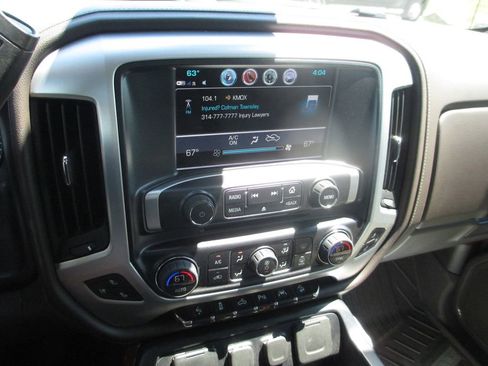 Used 2018 GMC Sierra 1500 SLT AWD/4WD image 30