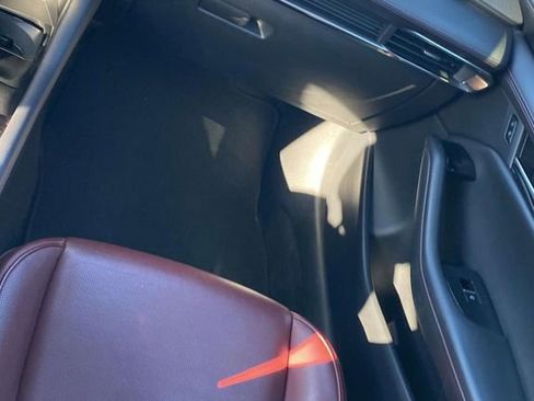 Used 2024 MAZDA MAZDA3 s image 30