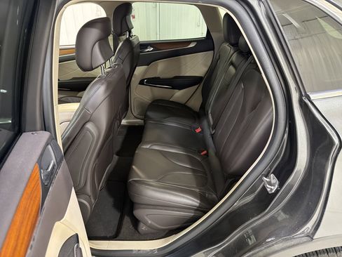 Used 2019 Lincoln MKC Select w/ Select Plus Package image 12