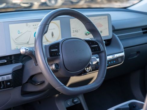 Certified 2024 Hyundai Ioniq 5 SEL image 23