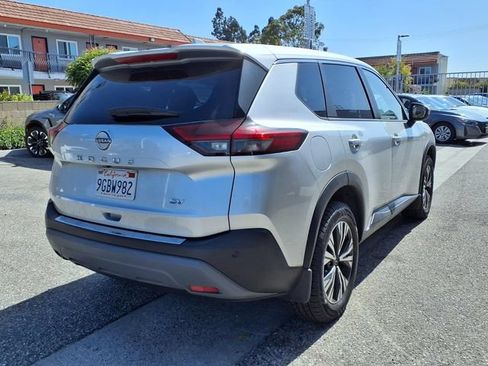 Used 2023 Nissan Rogue SV FWD image 20