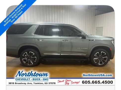 Used 2023 GMC Yukon SLT w/ SLT Premium Package AWD/4WD image 7