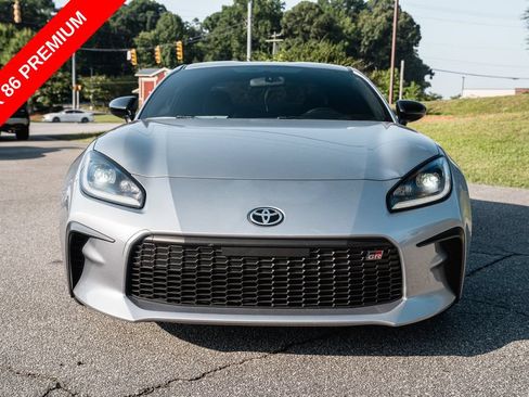 Certified 2023 Toyota GR86 Premium RWD image 2