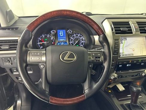 Used 2017 Lexus GX 460 Premium image 14