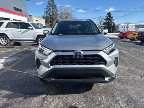 Used 2025 Toyota RAV4 XLE image 8