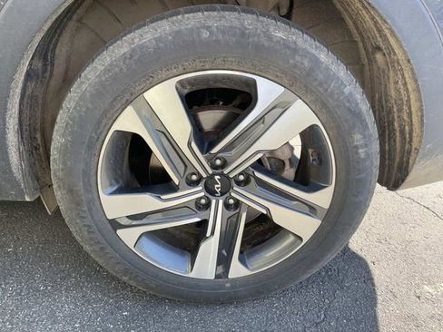 Used 2023 Kia Sorento SX Prestige w/ Panoramic Sunroof Package AWD/4WD image 20