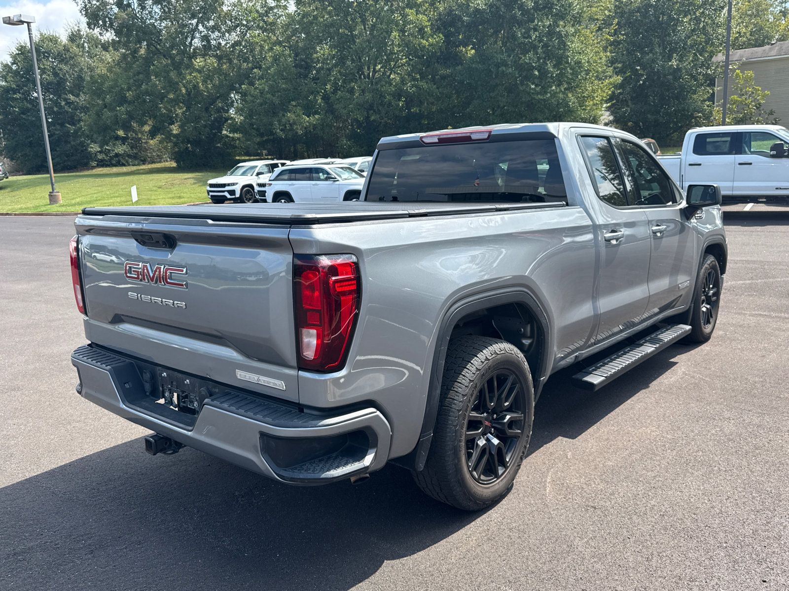 Used 2023 GMC Sierra 1500 Elevation RWD image 5