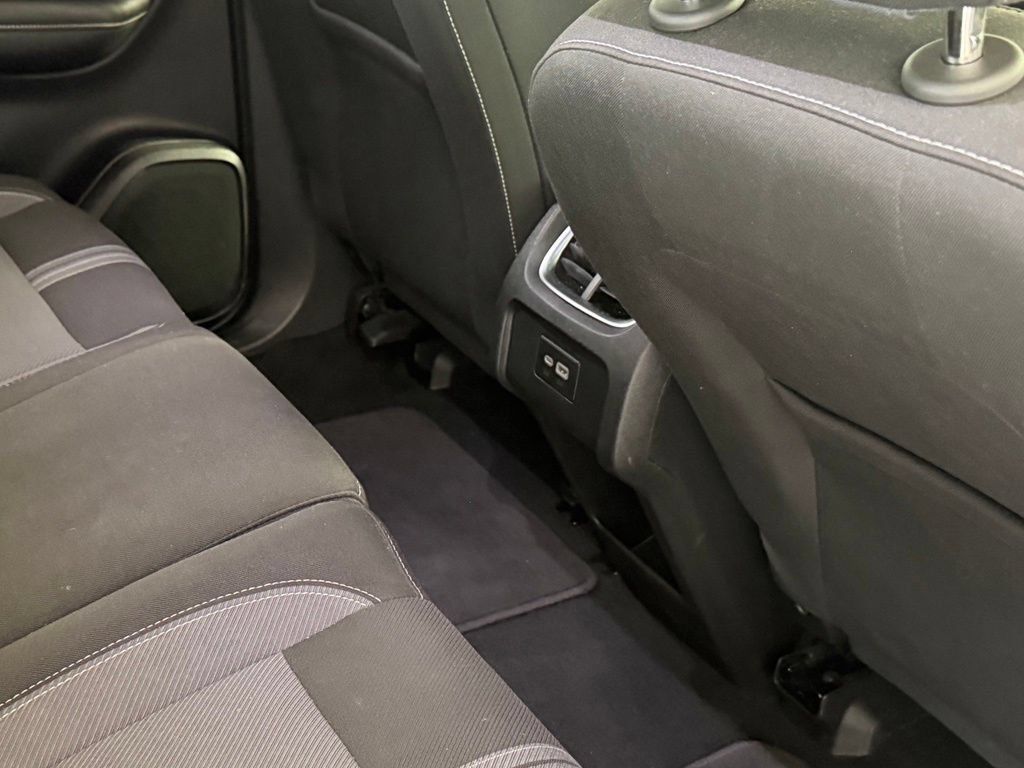 Used 2025 Chevrolet Blazer LT AWD/4WD image 49