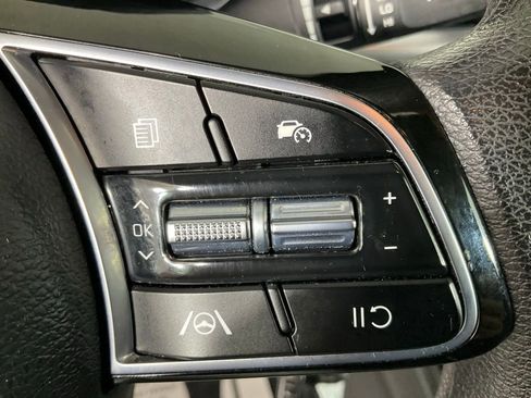 Used 2023 Kia Forte LXS image 18