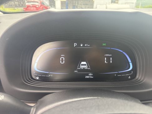 Used 2024 Hyundai Venue SEL FWD image 20