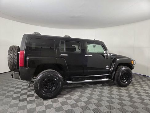 Used 2010 HUMMER H3 Alpha image 4