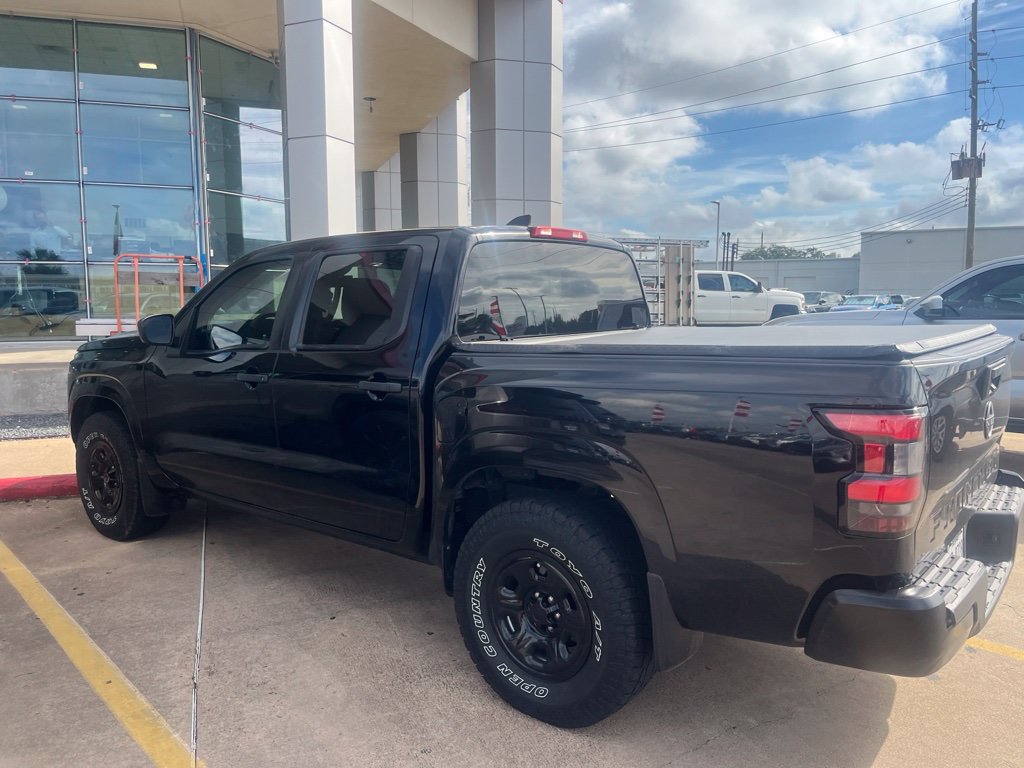 Used 2022 Nissan Frontier S RWD image 4