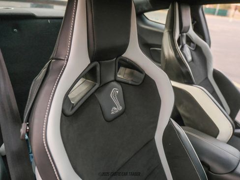 Used 2020 Ford Mustang Shelby GT500 w/ Carbon Fiber Track Pack image 57