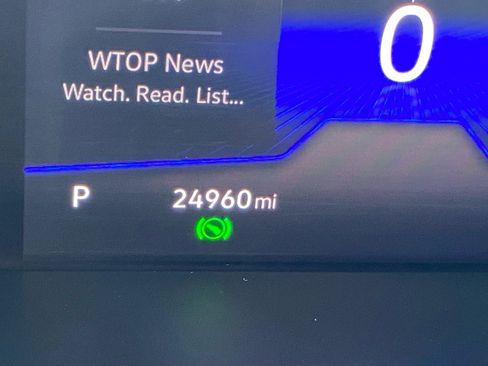 Certified 2022 Volkswagen Tiguan SE w/ Panoramic Sunroof Package image 14