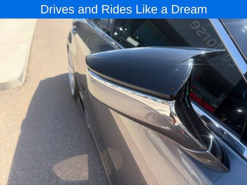 Used 2019 Lexus ES 300h w/ Premium Package FWD image 55