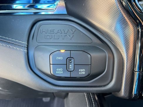 Used 2025 RAM 3500 Limited image 15