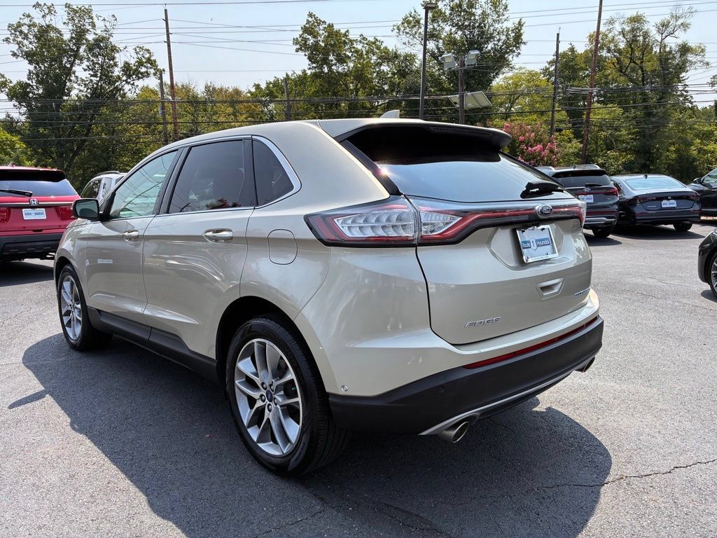 Used 2018 Ford Edge Titanium w/ Equipment Group 302A FWD image 5