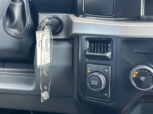 New 2025 Ford F550 4x4 Supercab Super Duty image 27