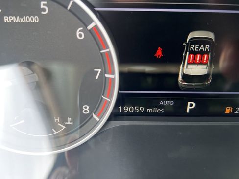 Used 2023 Nissan Rogue SV image 60