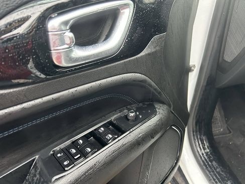 Used 2025 Jeep Compass Latitude w/ Altitude Special Edition image 11